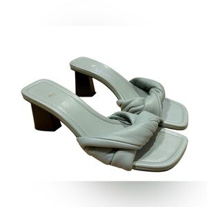 Zara Knotted Leather Heeled Sandals in Seafoam Green Size 6.5